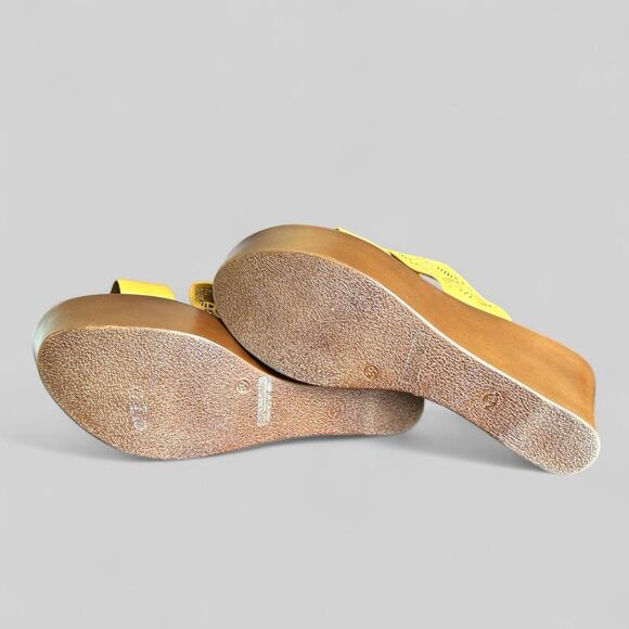 Italian Shoe Makers Women’s Sandals Yellow Size 8 Platform Wedge Italy Straps - Picture 6 of 9
